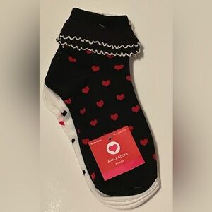NEW!! Women’s Colorful Hearts & Ruffles LOVE Ankle Sock Set- 3 Pairs (NWT)